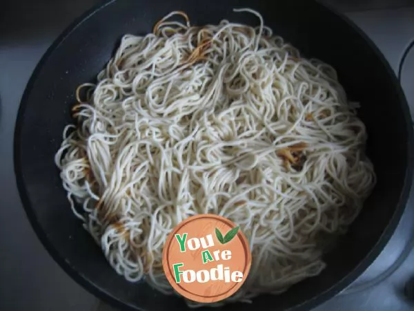 Braised noodles with beans