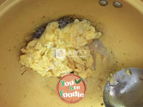 Scrambled egg with tomato