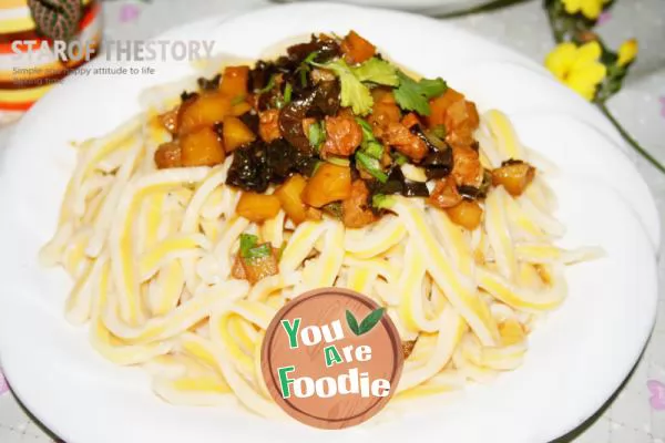 [noodles with clothes, Shanxi characteristic pasta] Shanxi foreskin noodles