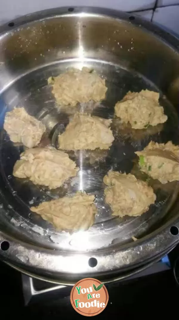 Steamed pork balls