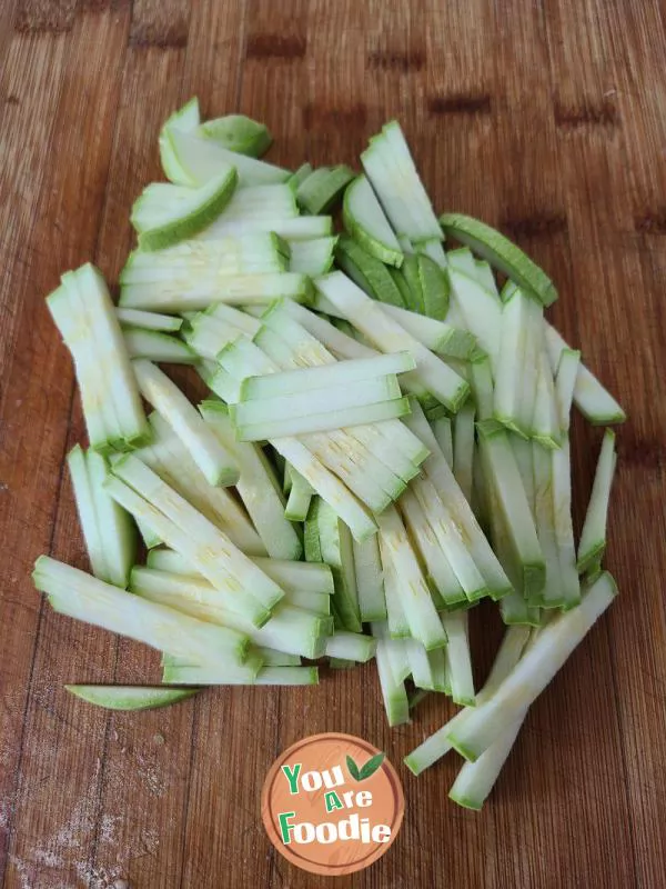 Fried chicken shreds with Zucchini