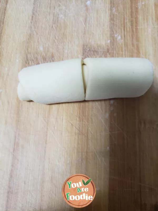 Yuanbao steamed bun