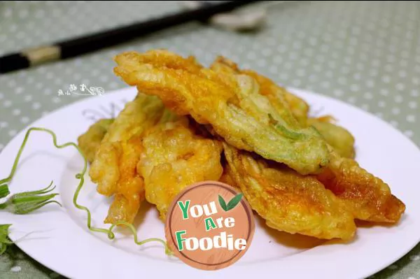 Fried pumpkin flower