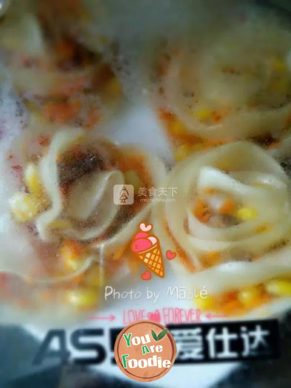 Baby loves rose dumplings so much that your appetite will be awakened by your full love ~