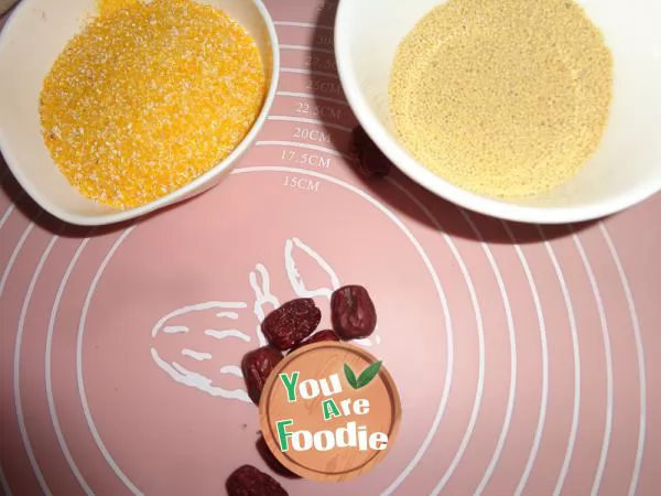 Golden jujube porridge