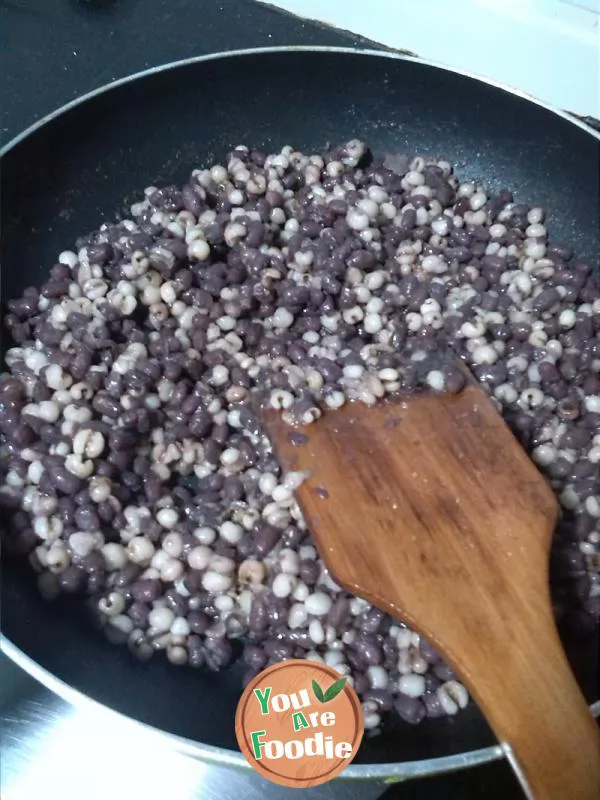 Red bean and barley bun