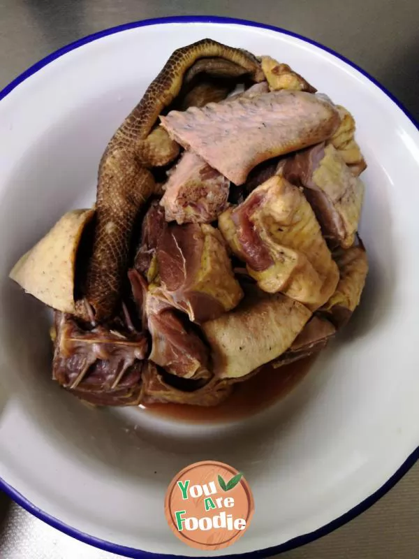 Stewed duck with sour radish