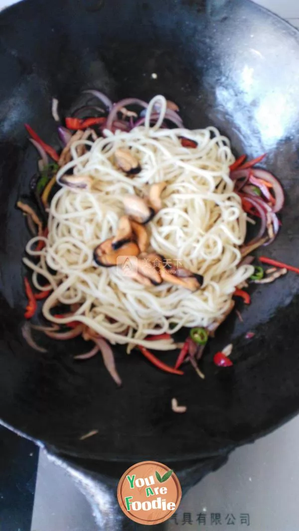 Spicy Seafood Fried Noodles