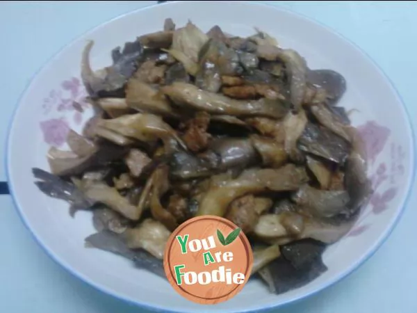 Fried sliced pork with mushroom