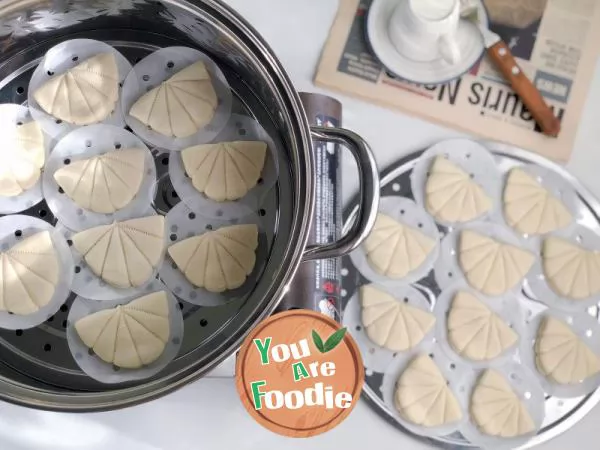 Lotus-Leaf-Shaped Pancake