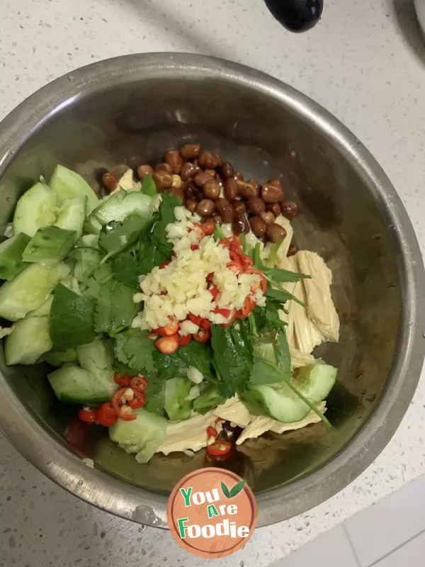 Bean curd and cucumber in cold sauce