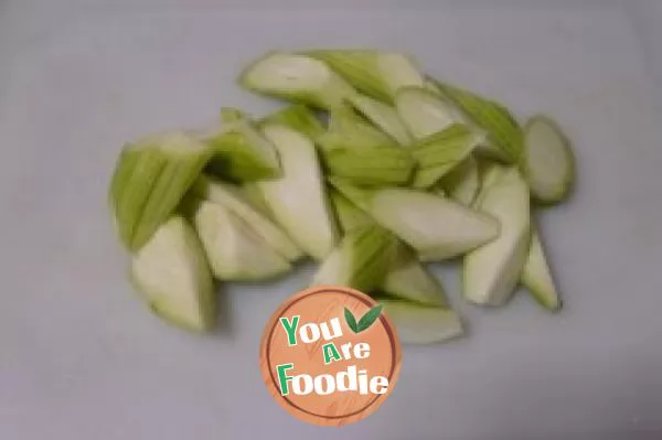 Towel gourd and fried dough sticks soup