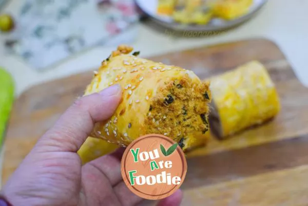 Bread and meat floss roll that children love to eat