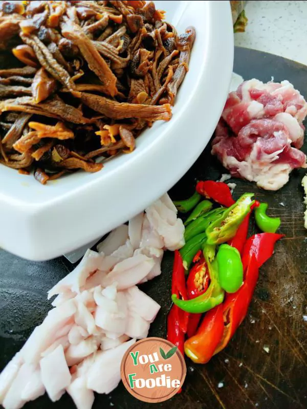 Fried meat with antler mushrooms