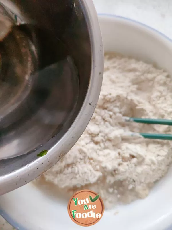 Steamed bread with buckwheat