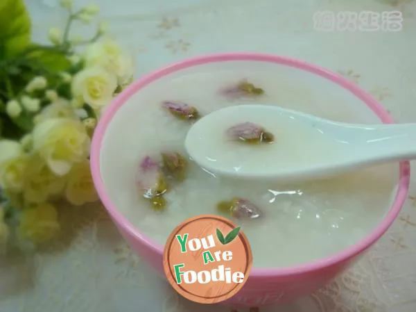 Nourishing-rose-porridge