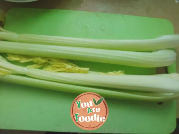 Fried chicken with celery