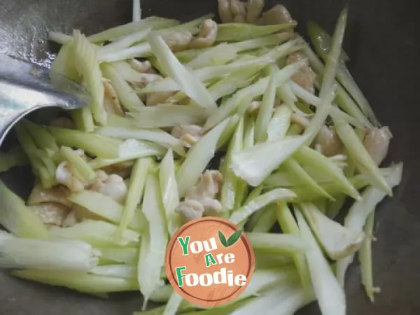 Fried chicken with celery