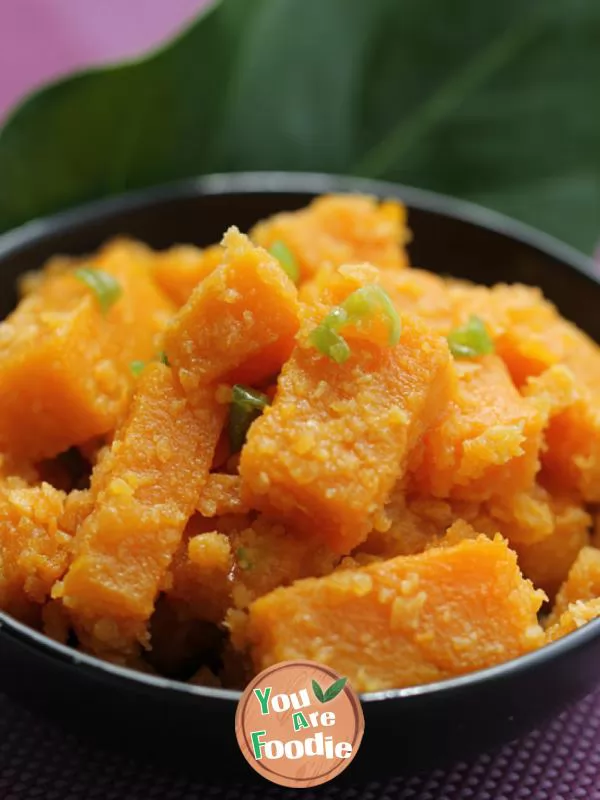 Baked pumpkin with salted egg yolk