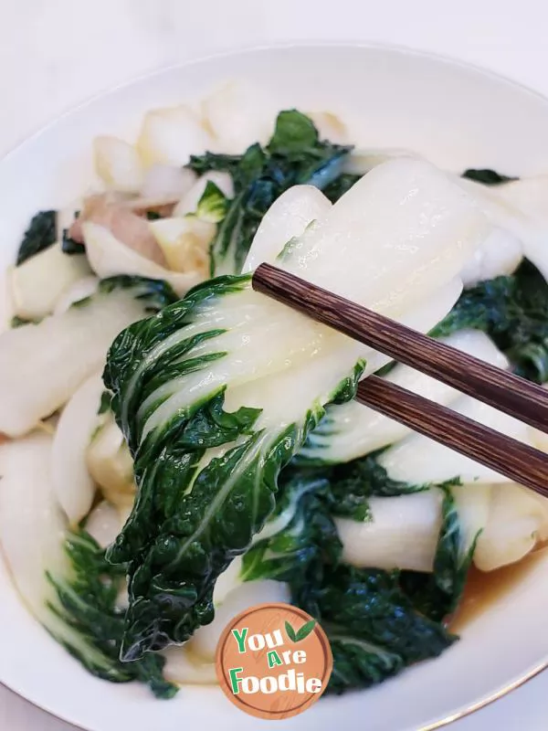 Sweet and crisp ? stir fried milk cabbage