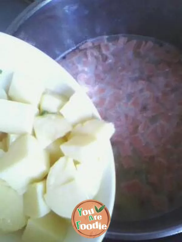 Simple and delicious salted egg yolk tofu soup