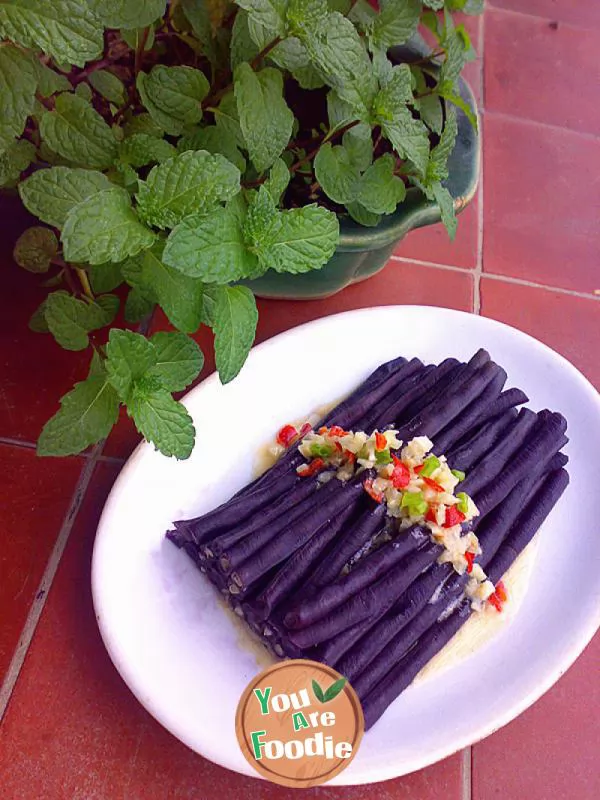 Fermented bean curd mixed with purple beans