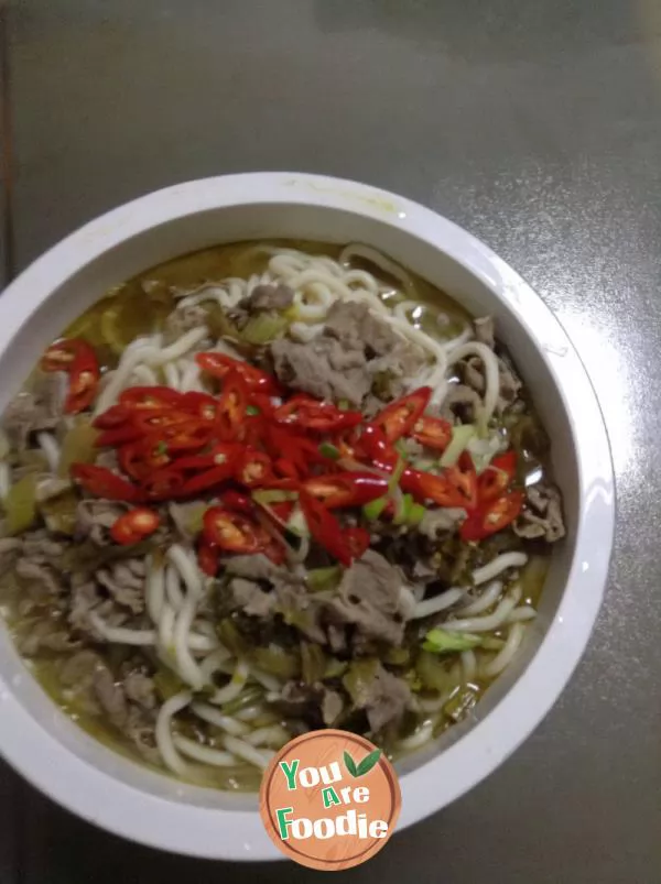 Delicious-noodles-as-simple-as-boiled-instant-noodles----udon-noodles-with-pickled-cabbage-and-beef