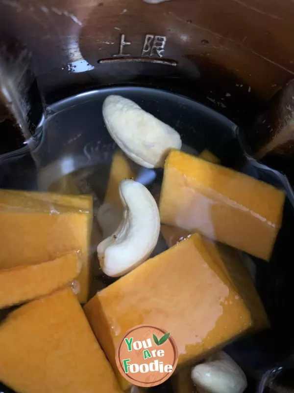 Pumpkin cashew and peach juice