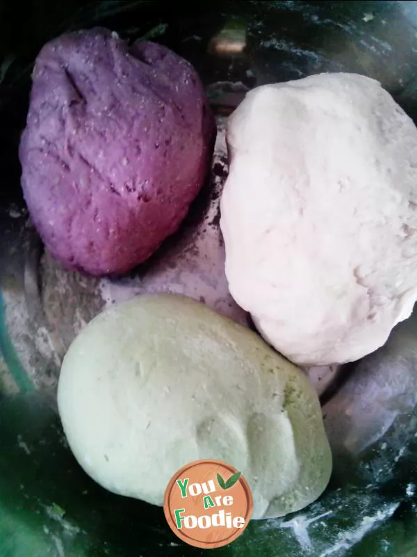 Pictographic eggplant steamed bread