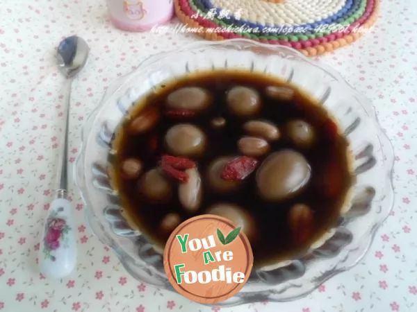 [boiled quail eggs with peanuts and black sesame seeds] make your eyes brighter