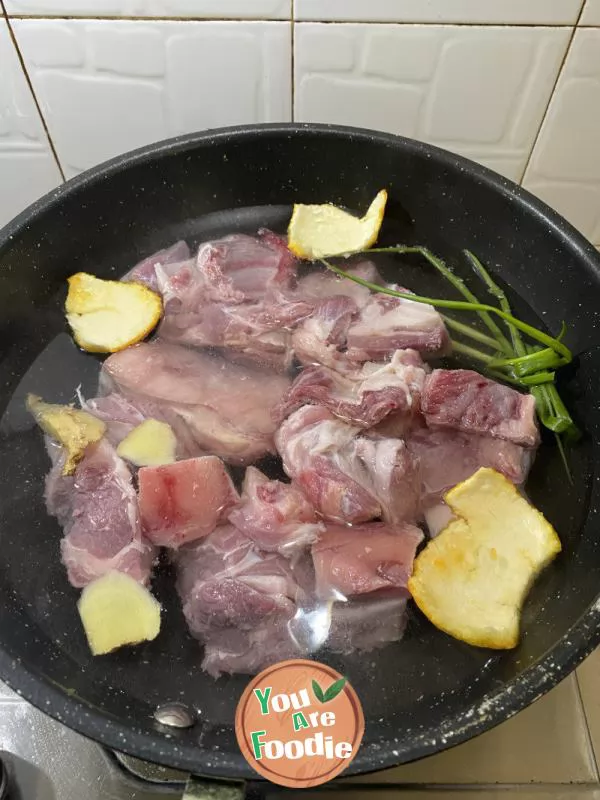 Lamb chops hotpot