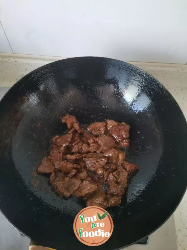 Stir-fried pork with bamboo shoots