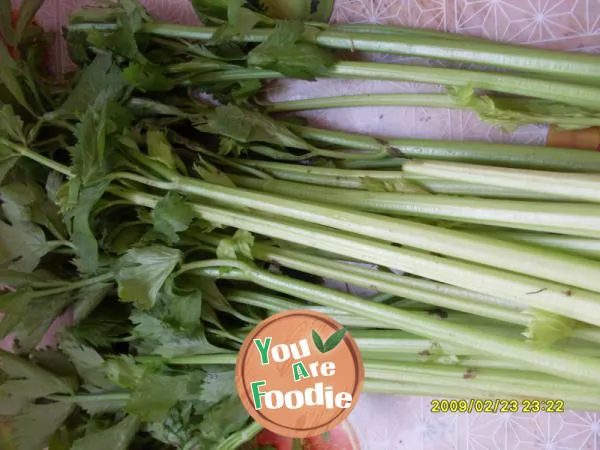 Home style dish No. 1 - cold celery