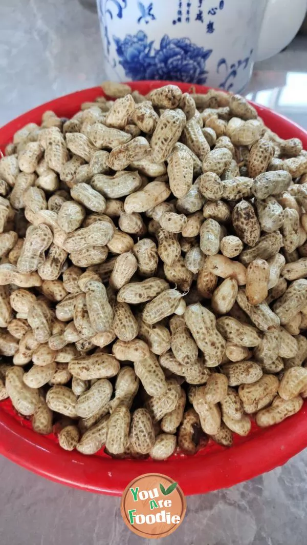 Boiled peanuts 