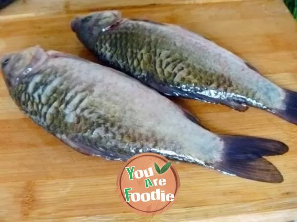 [health soup pot] milky white thick soup -- crucian bean curd soup