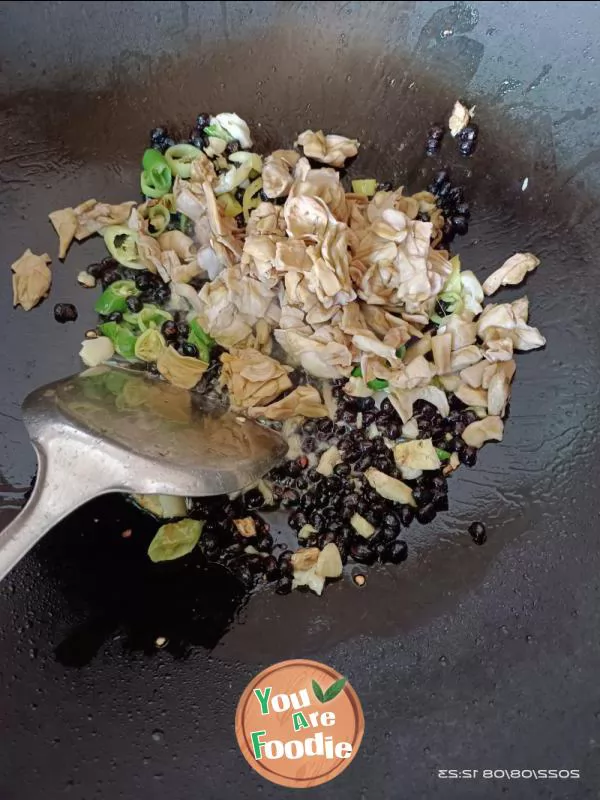 Braised taro seedling with black bean sauce