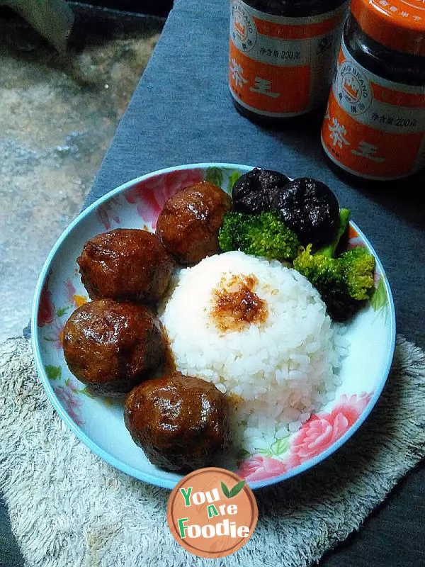 [Sha-Cha-cuisine]-Chinese-beef-balls-covered-with-rice