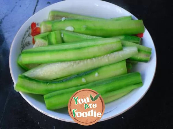 Steamed loofah with minced garlic and vermicelli