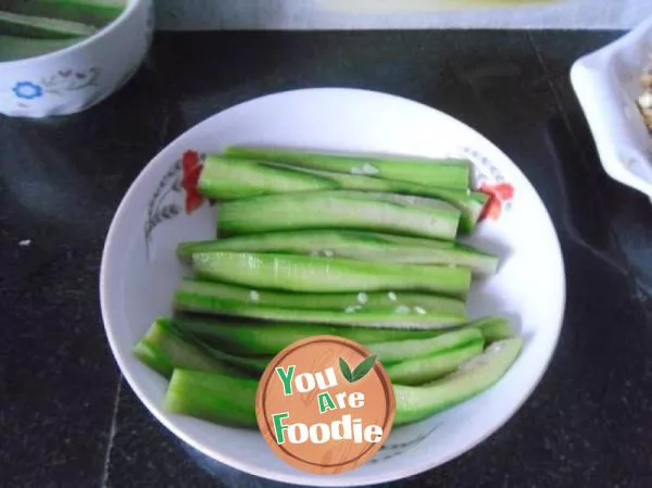 Steamed loofah with minced garlic and vermicelli