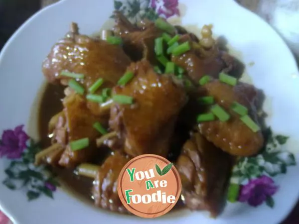 Convenient and fast without oil smoke - braised chicken wings