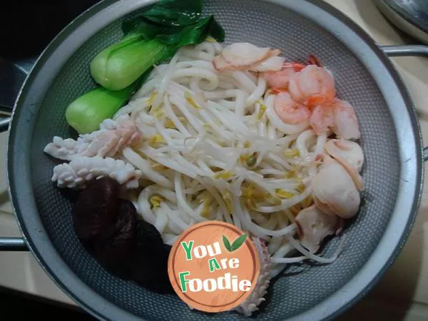 Wozai seafood udon noodles