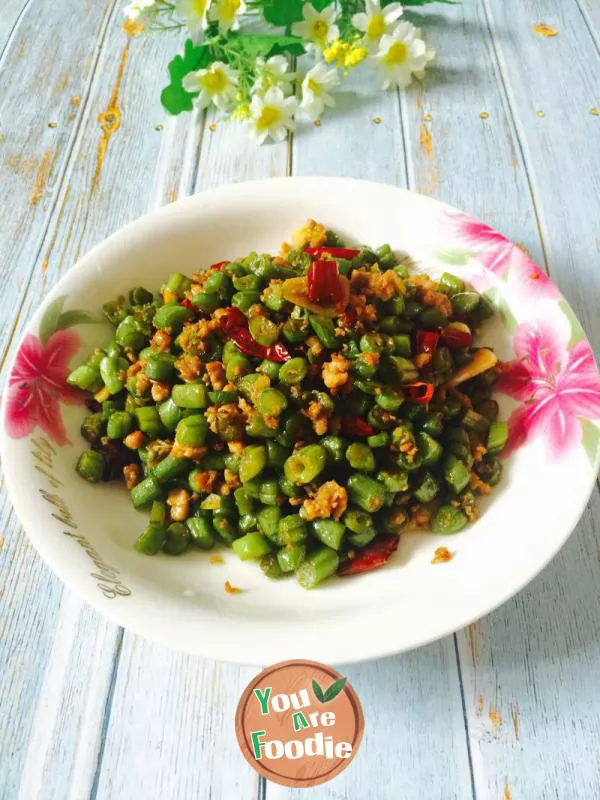 Stir fried bean with minced meat