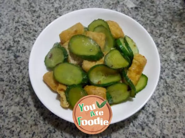 Fried Tofu with black bean sauce and cucumber