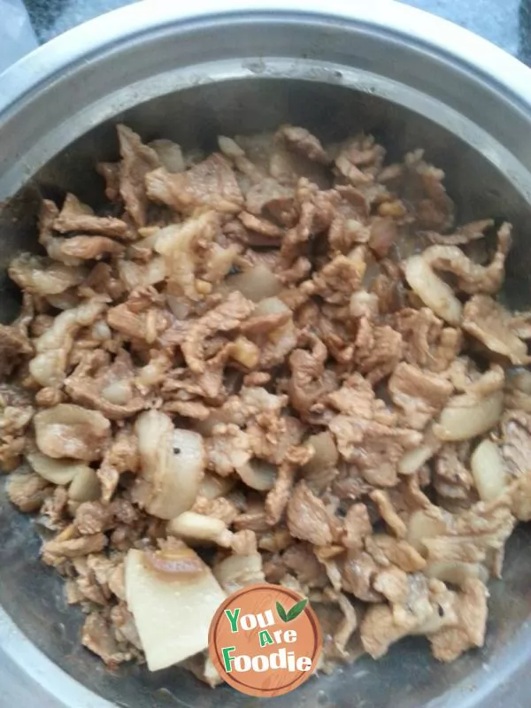 Stir fried pork slices