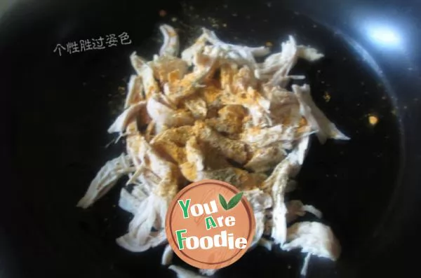 Stir fried chicken shreds can also be used as snacks