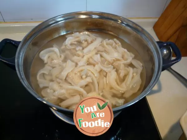 Braised tripe with red oil