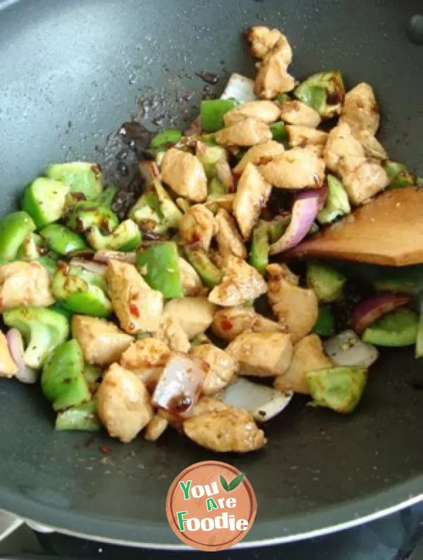 Fried diced chicken with black bean sauce