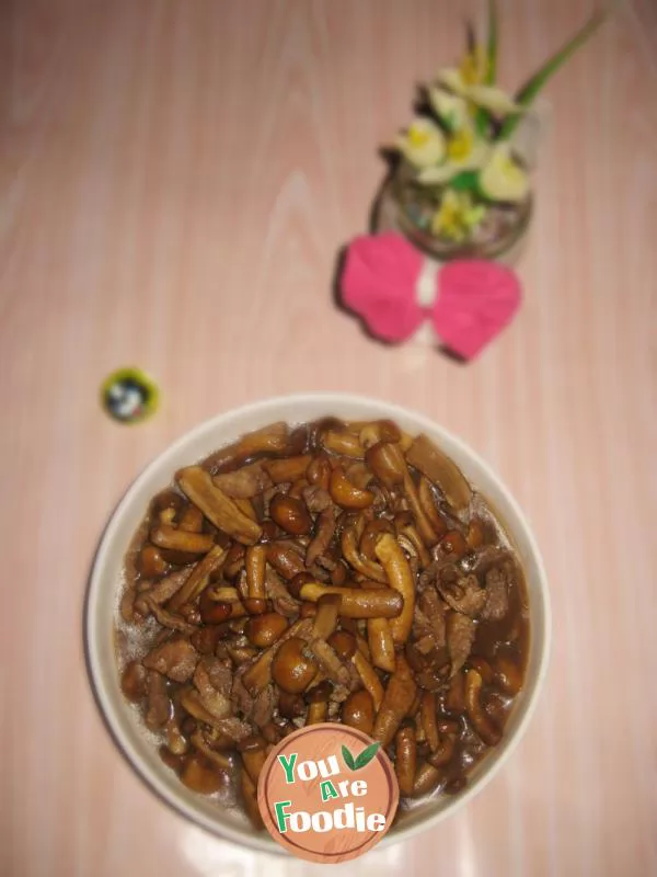 Fried meat with mushroom