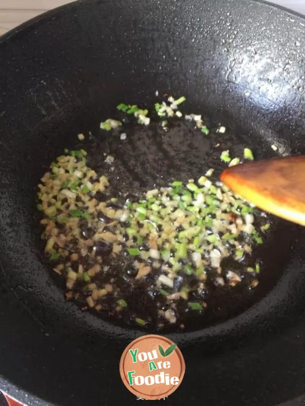 Braised tiger skin tofu