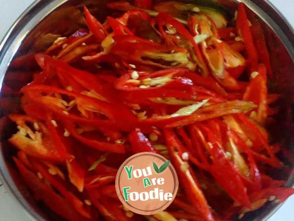 Fried shredded ginger with red pepper